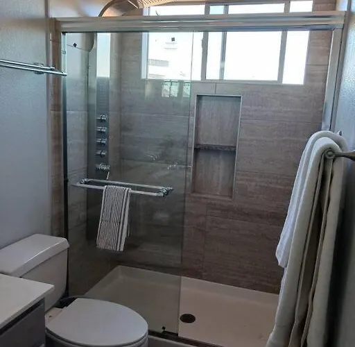 Stadium Side Serenity - Your Away From Holiday home *